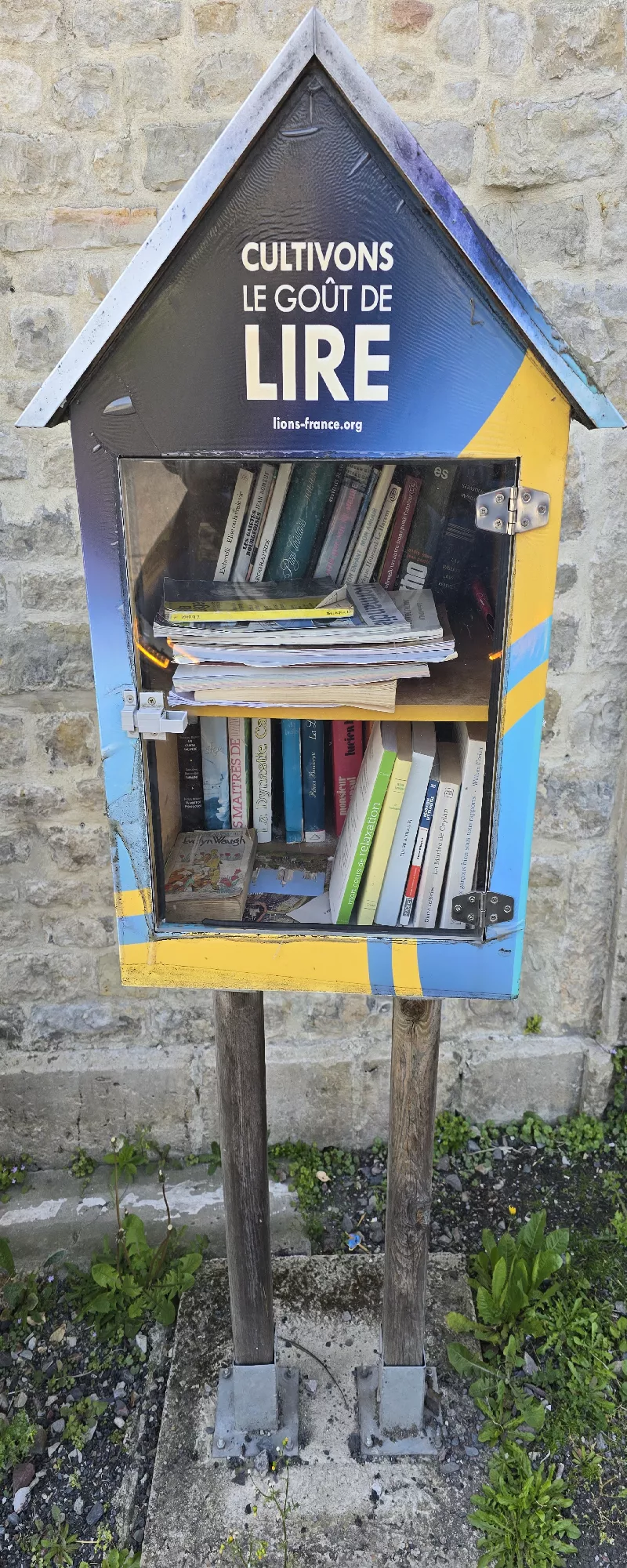 Délivrez - Boite à livres (Sainte-Marie-du-Mont, France)