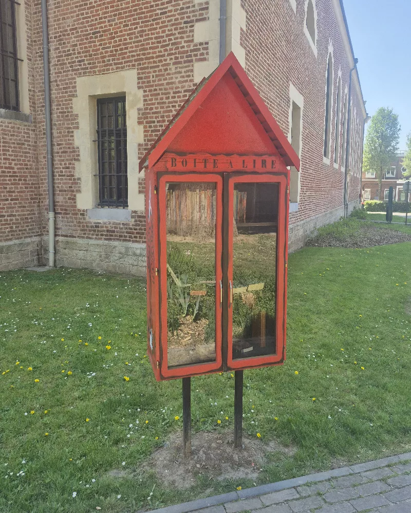 Délivrez - Boite à livres (Le Quesnoy, France)