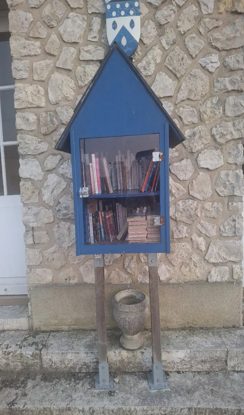 Délivrez - Boite à livres (Brévainville, France)