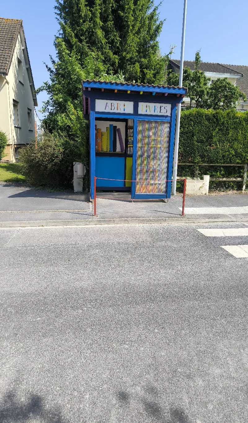 Délivrez - Boite à livres (Saint-Pierre, France)