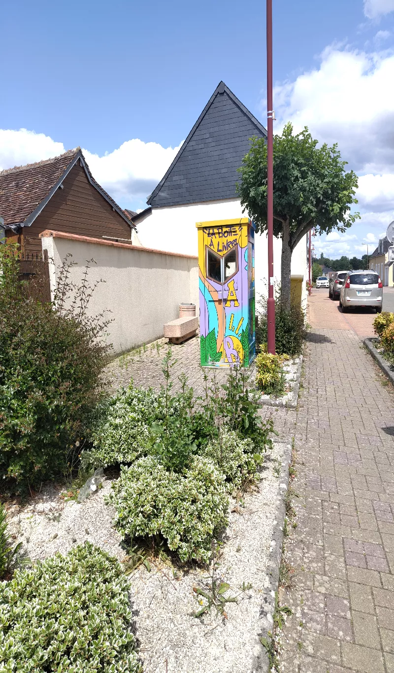 Délivrez - Boite à livres (Coulans-sur-Gée, France)