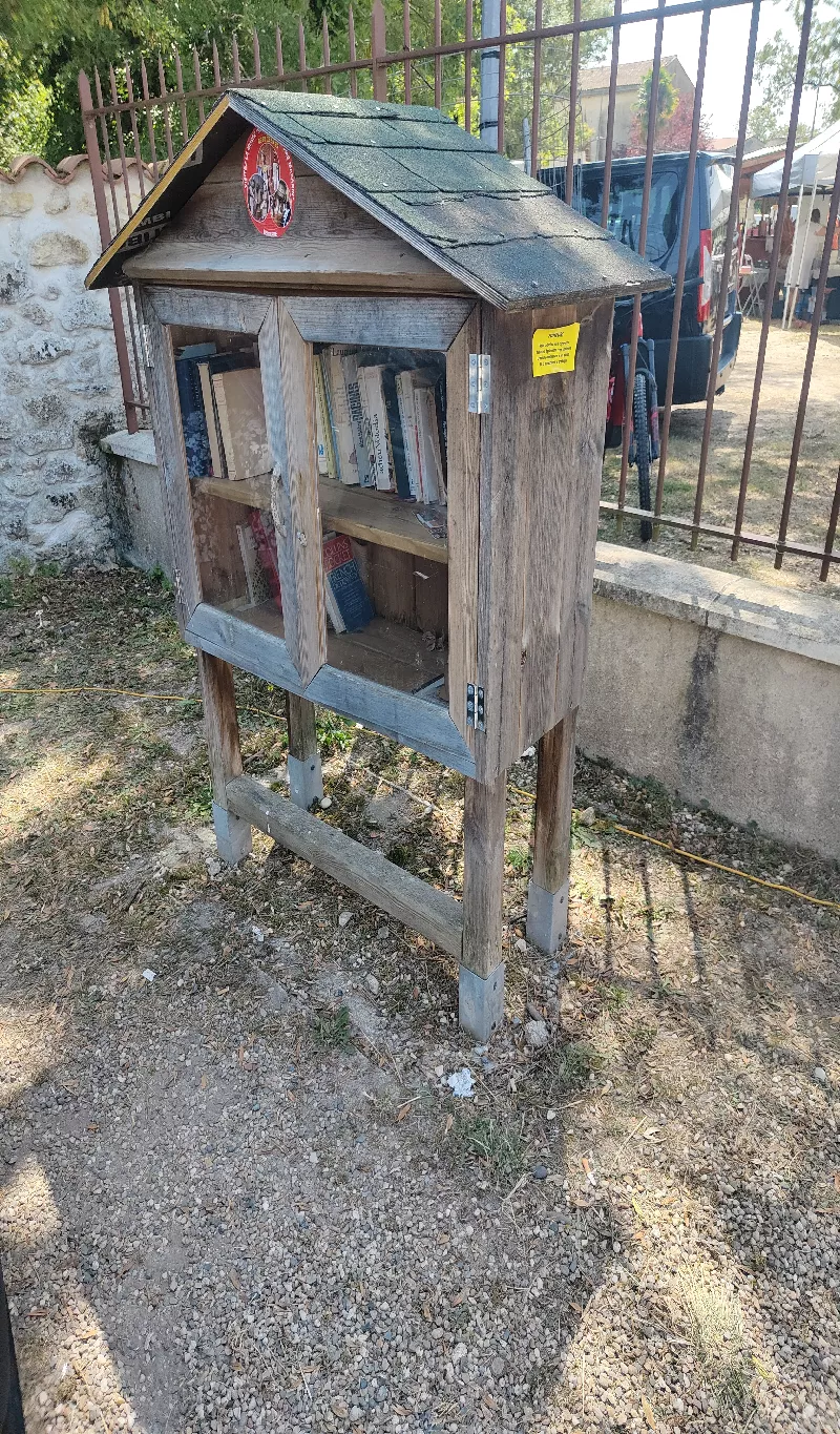 Delivrez - Free Library (Lesparre-Médoc, France)