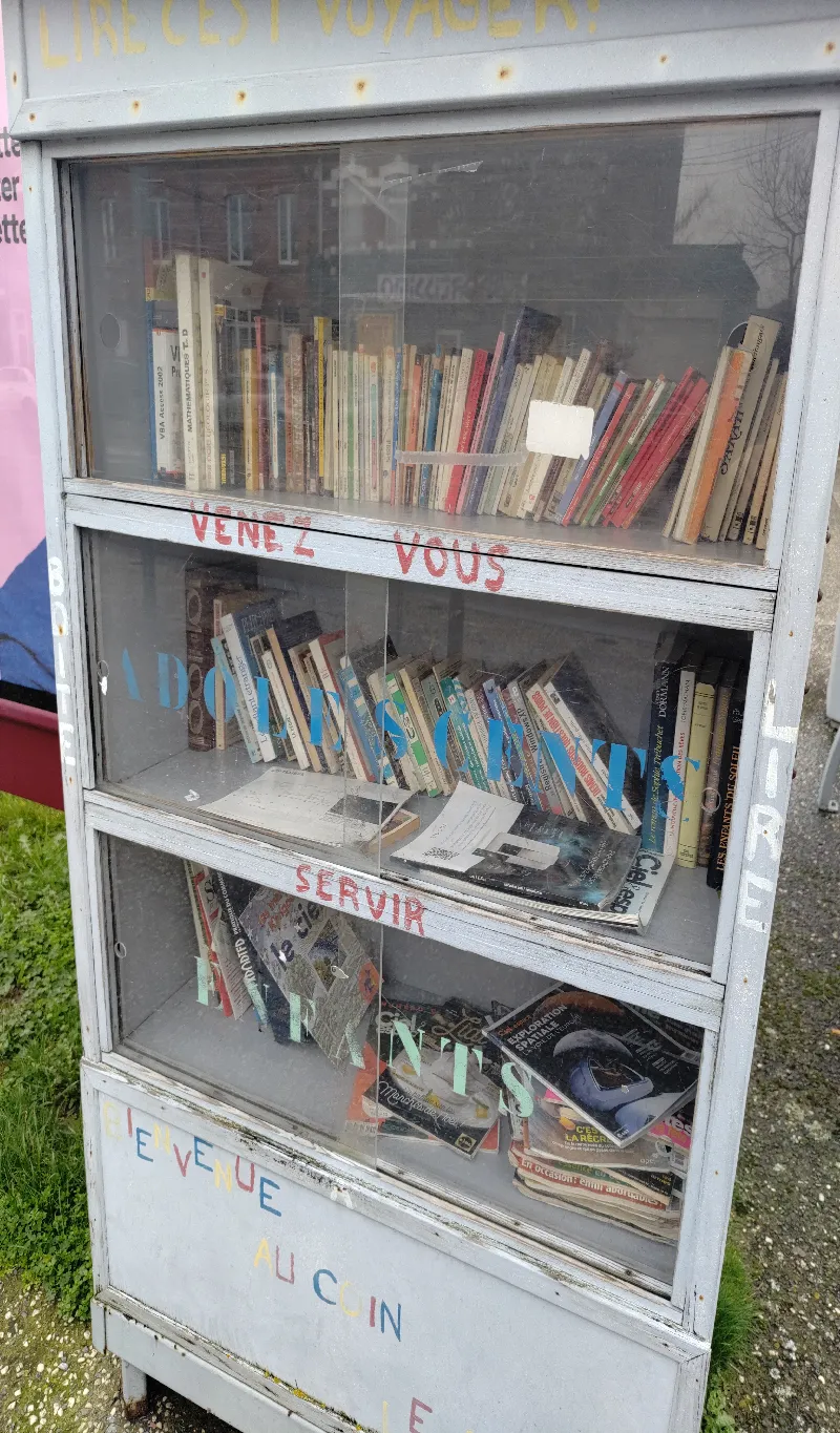 Délivrez - Boite à livres (Orchies, France)