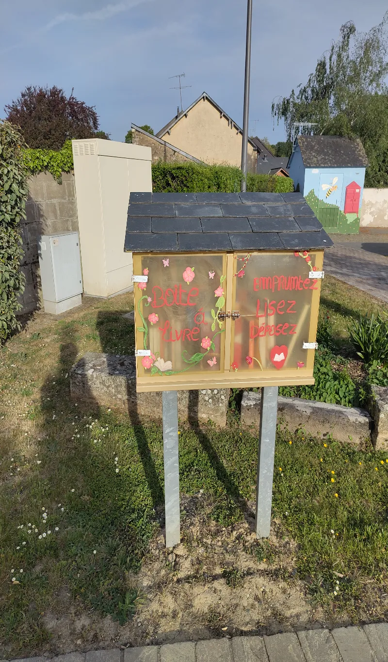 Délivrez - Boite à livres (Ménil, France)