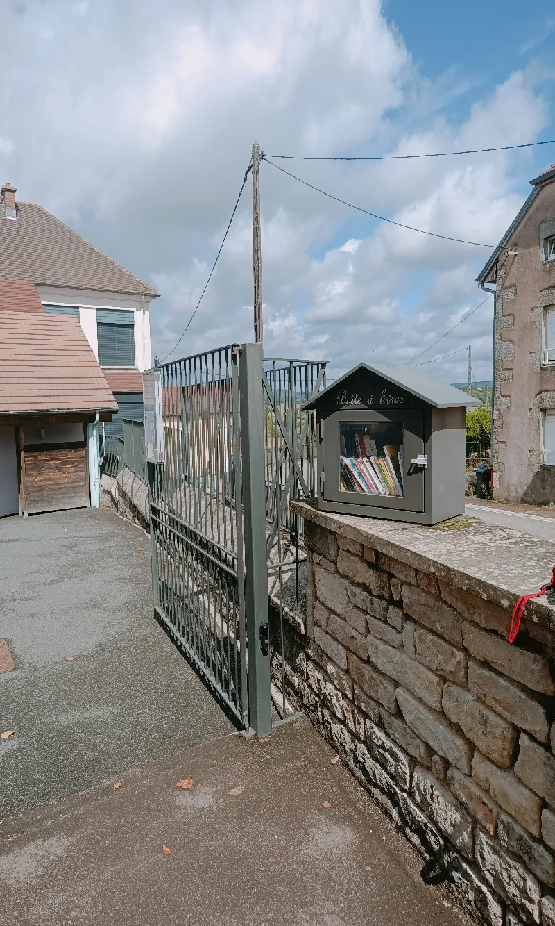 Délivrez - Boite à livres (Saulx, France)