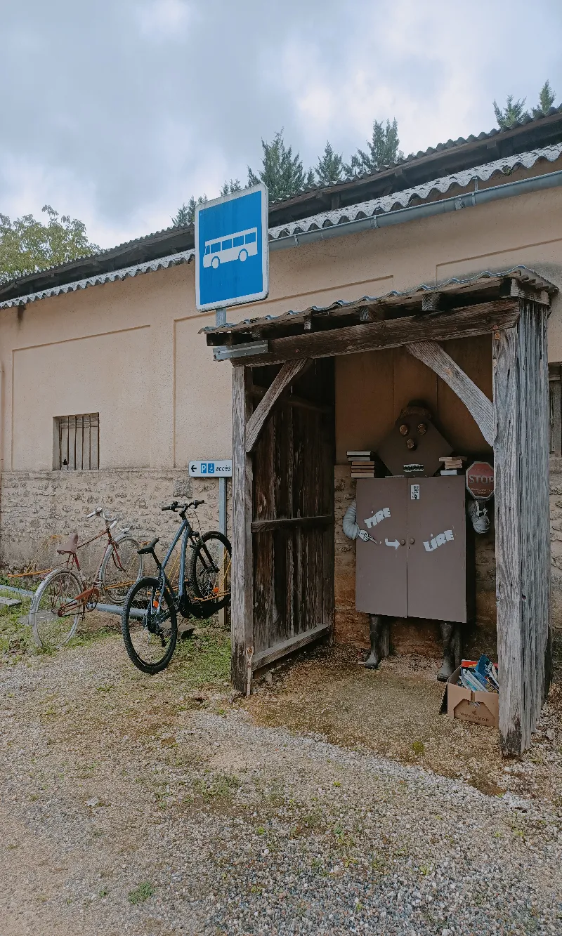 Delivrez - Free Library (Saint-Crépin-et-Carlucet, France)