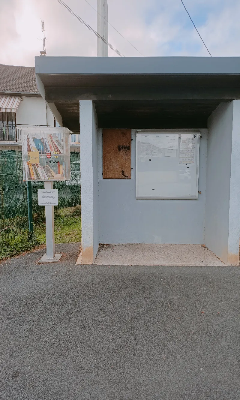 Delivrez - Free Library (Malemort, France)