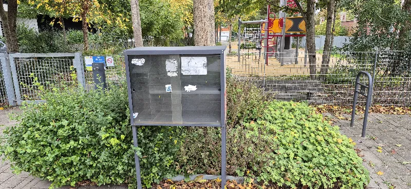 Delivrez - Free Library (Amiens, France)
